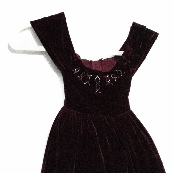 Kiki Kids Girls Red Velvet Dress Sequins Tie Knee Length Scoop Neck Cap Sleeve 2 - Picture 4 of 5